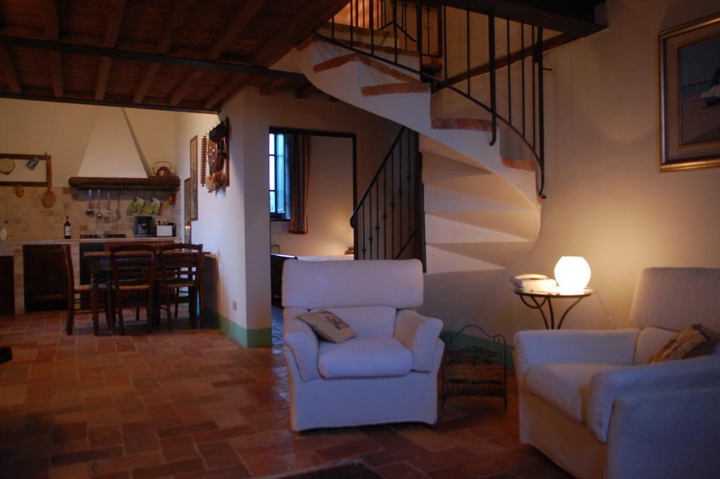 Agriturismo Podere Alberese Ашяно Номер фото